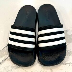 ADIDAS Kids Slides - size 1/2